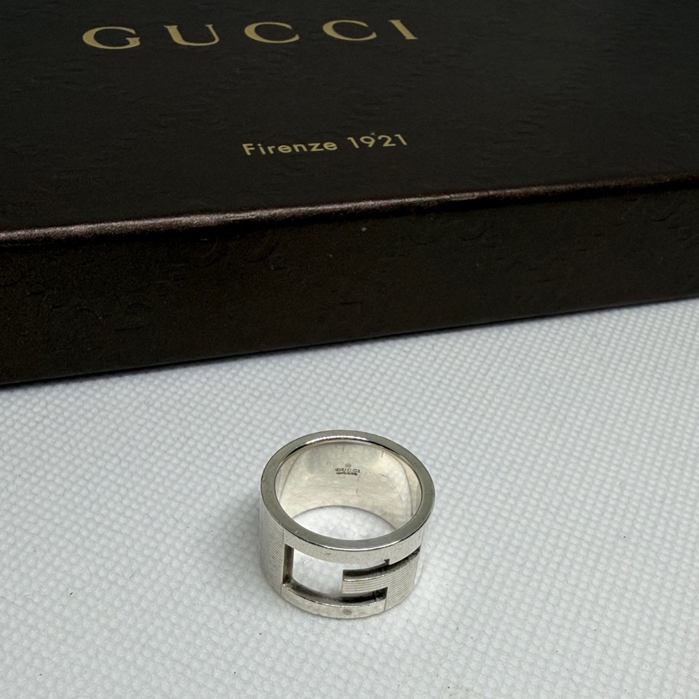 GUCCI  G Sterling Silver Band Ring size 6